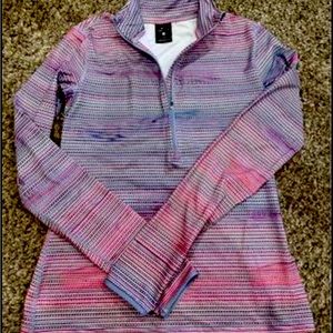 Women’s Nike dri fit- colorful- medium